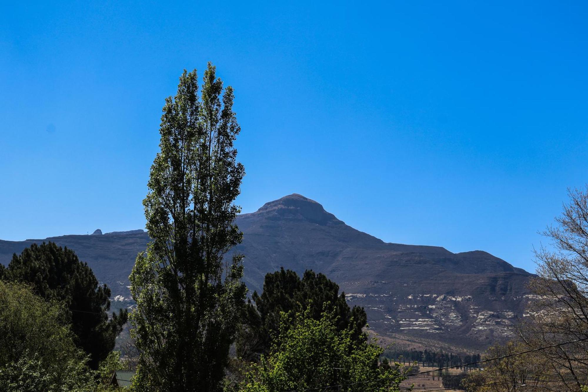 Rooiberg View Clarens Acomodação com café da manhã Exterior foto