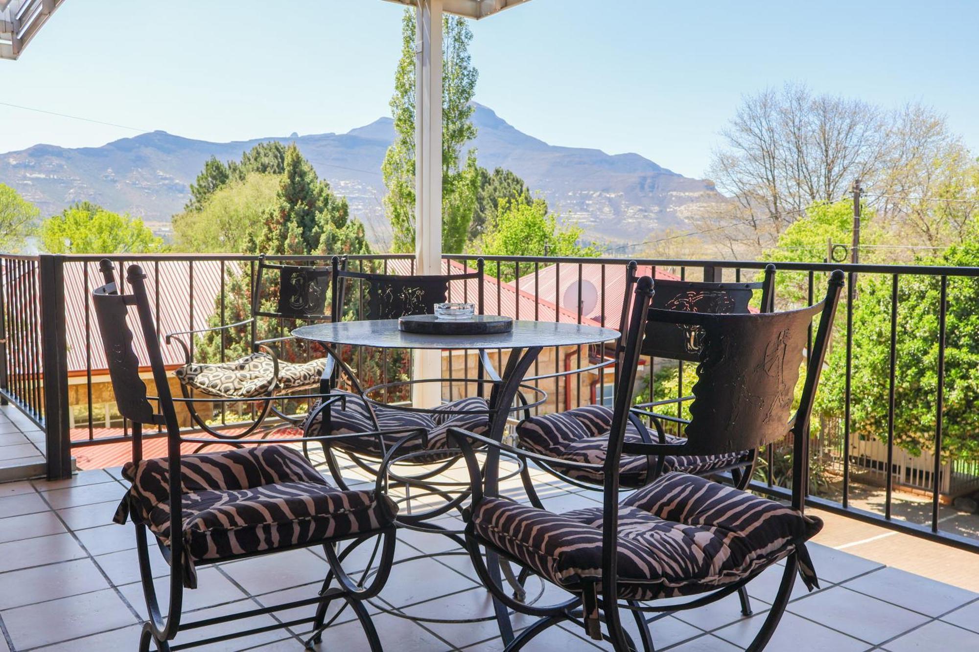 Rooiberg View Clarens Acomodação com café da manhã Exterior foto